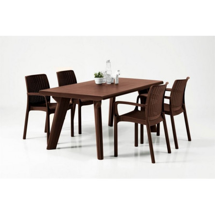 коричневый