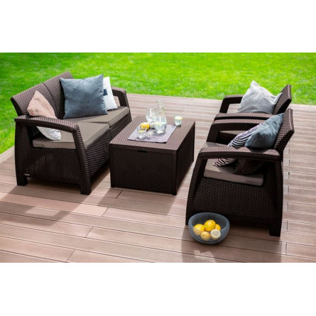 коричневый