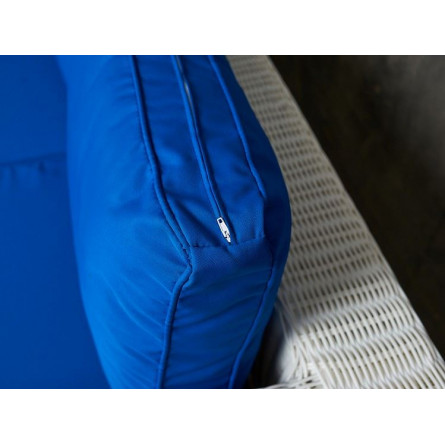 Лаунж зона KARL из ротанга в белом цвете