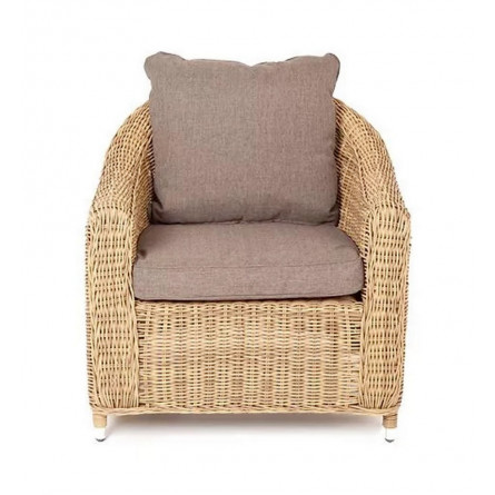 кресло из искусственного ротанга