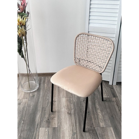 Стул JUNO G062-03 светлый беж, велюр / черный каркас М-City