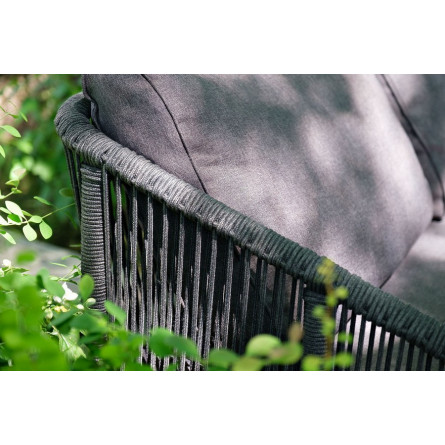 "Канны" диван 2-местный плетеный из роупа, каркас алюминий темно-серый (RAL7024) шагрень, роуп темно-серый круглый, ткань темно-