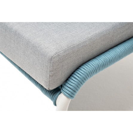 "Милан" кресло плетеное из роупа, каркас алюминий светло-серый (RAL7035) шагрень, роуп бирюзовый круглый, ткань светло-серая