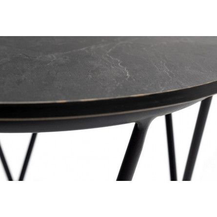 каркас из стали серый (RAL 7024)