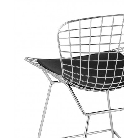 с низкой спинкой Bertoia хромированный металл с черной подушкой из экокожи