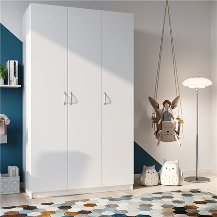 Шкаф ПЕГАС трехдверный, цвет белый