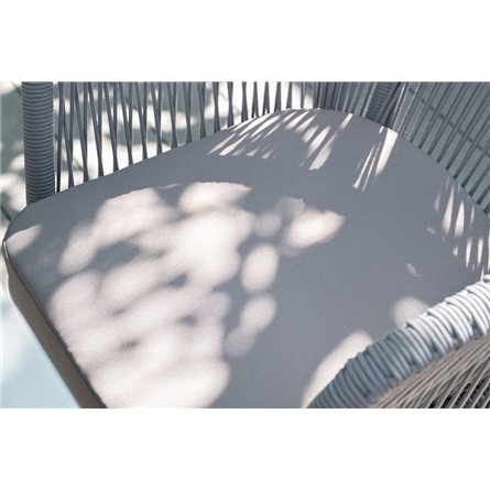 "Марсель" стул плетеный из роупа, каркас алюминий темно-серый (RAL7024) муар, роуп светло-серый круглый, ткань светло-серая