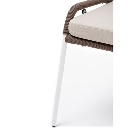 "Милан" стул плетеный из роупа, каркас алюминий белый муар, роуп коричневый круглый, ткань бежевая 052