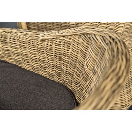 "Равенна" плетеное кресло из искусственного ротанга, цвет соломенный с серой подушкой