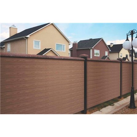 Глухой забор из шпунтованной доски ДПК Hilst 2х2м