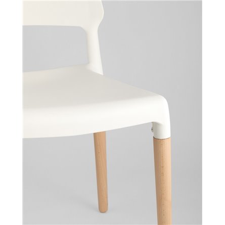 Комплект из четырех стульев|Stool Group|BISTRO белый пластик ножки из массива бука